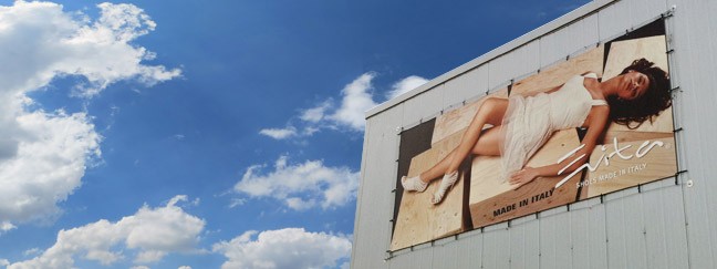 Bannerrahmen Seilrahmen+: Einfache Wandbefestigung zur Befestigung von Werbebannern an Wänden und Fassaden